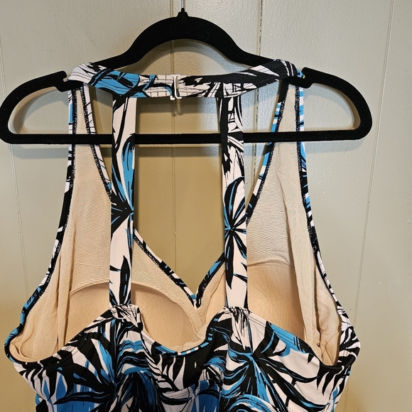 Swimsuits For All Tropical Print One-Piece, Plus-size 28, Blue & White Beachwear - Picture 3 of 6